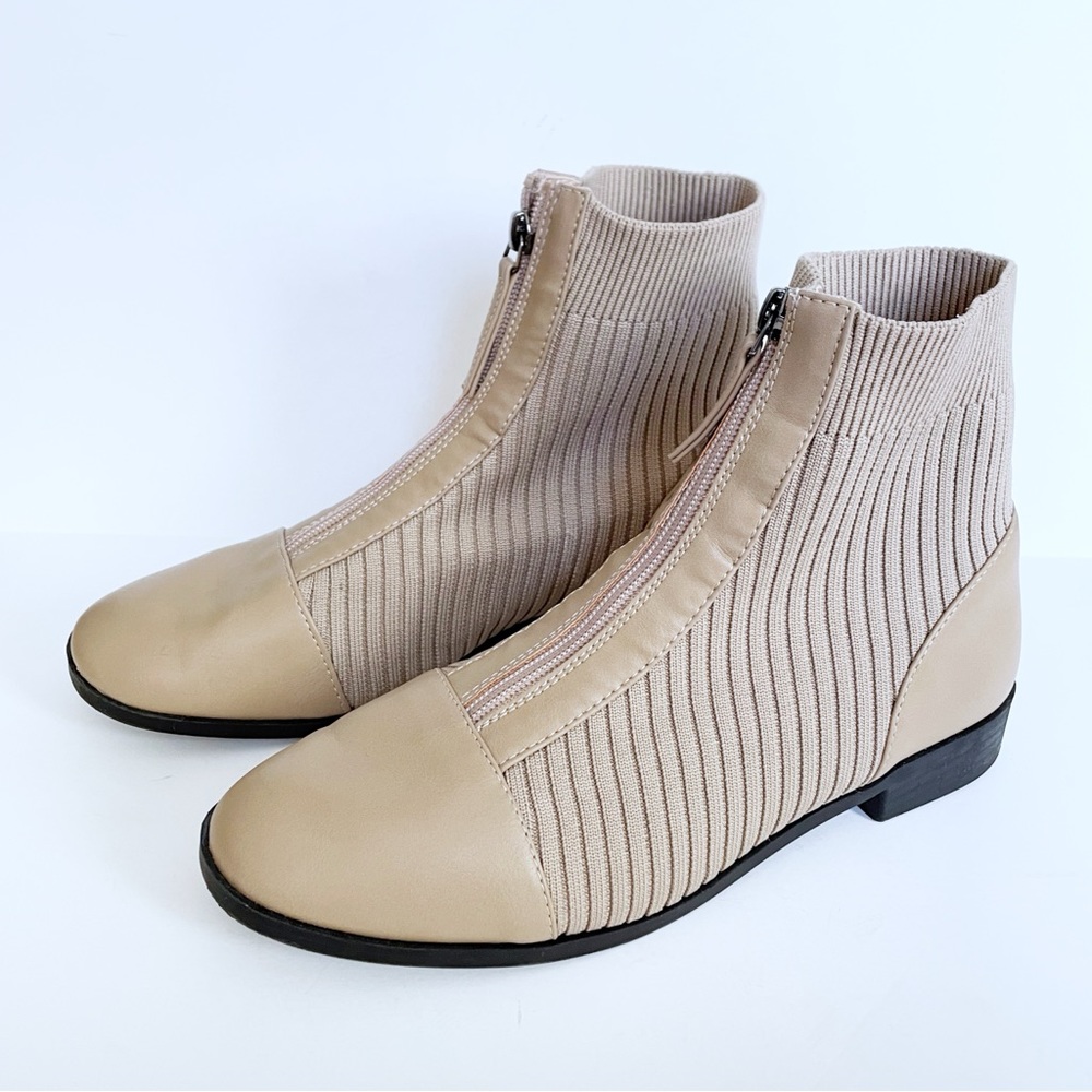Journee Collection Bexlie Tan Zipper Capped Toe Ankle Bootie 8.5 Sock Knit
